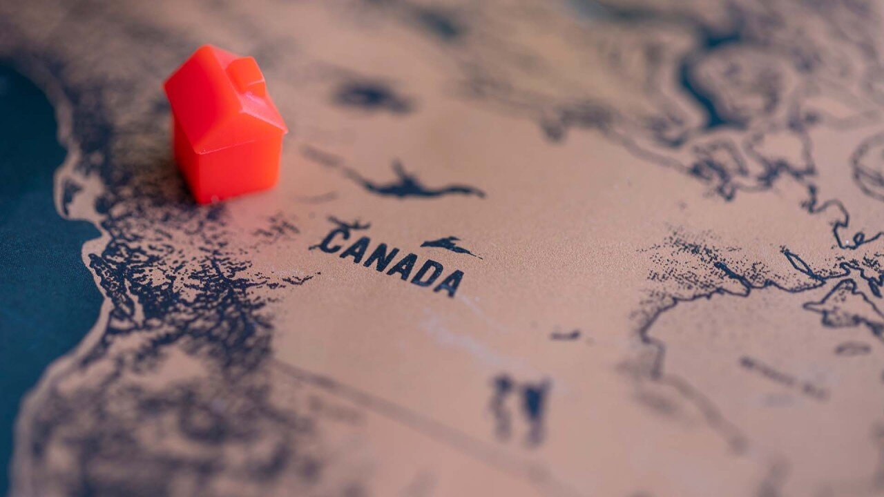 Is Applying For A Canadian Visa Good For Your Career?